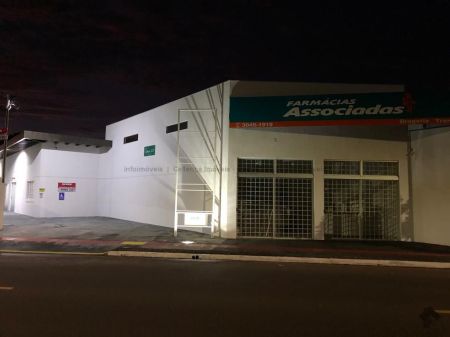 Sala / Salão / Loja em Tiradentes