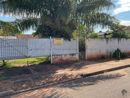 Casa-Térrea em Coronel Antonino