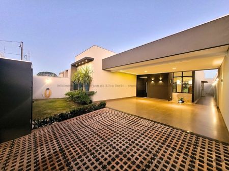 Casa-Térrea em Rita Vieira