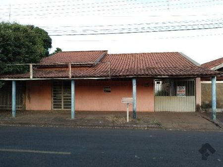 Casa Comercial em Santa Luzia