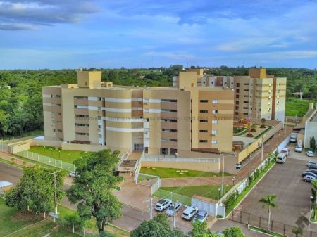 Apartamento em Jardim Veraneio
