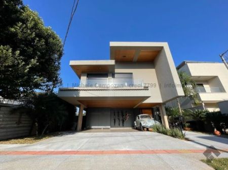 Sobrado-Condomínio em Villas Park Residence