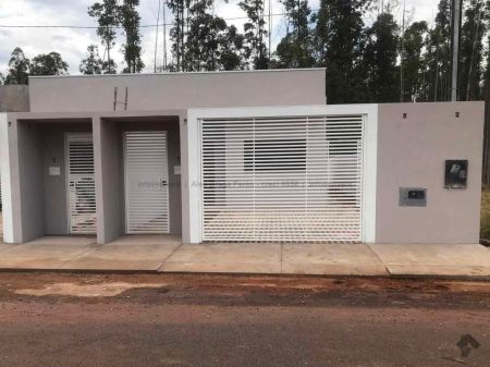 Casa-Térrea em Centro