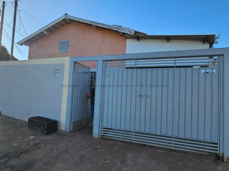 Casa Comercial em Guanandi