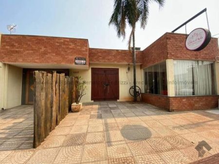 Casa Comercial em Jardim Monte Líbano
