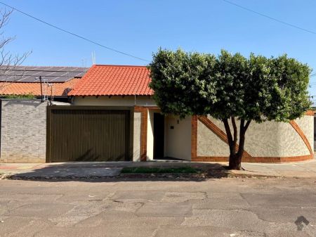 Casa-Térrea em Vila Palmira