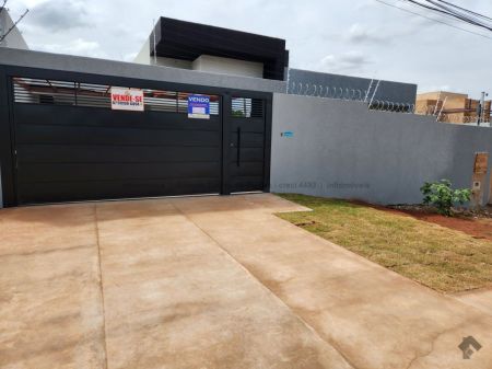 Casa-Térrea em Taquarussú