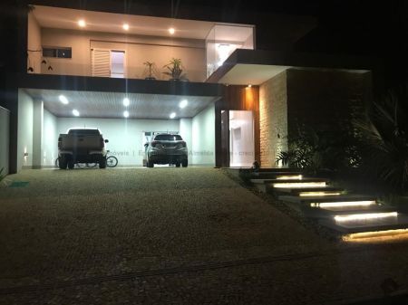 Sobrado-Condomínio em Ecoville