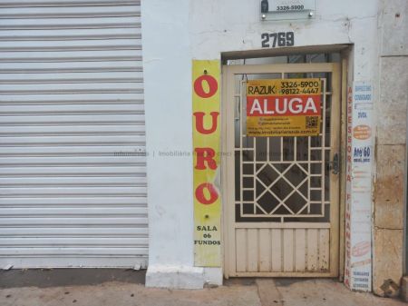 Sala / Salão / Loja em Centro