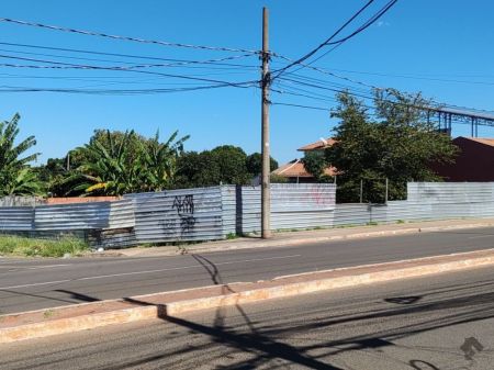 Terreno em Vila Alba