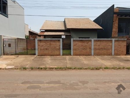 Casa-Térrea em Centro