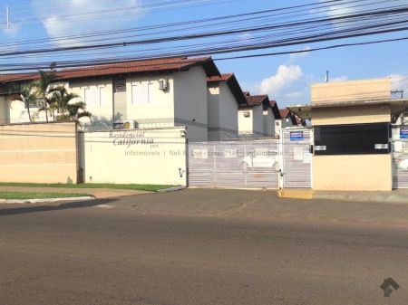 Apartamento em Vila Carlota