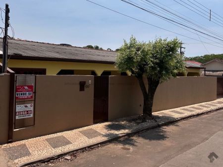 Casa-Térrea em BNH