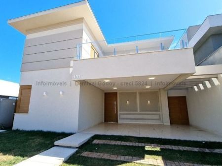 Sobrado-Condomínio em Residencial Alphaville III