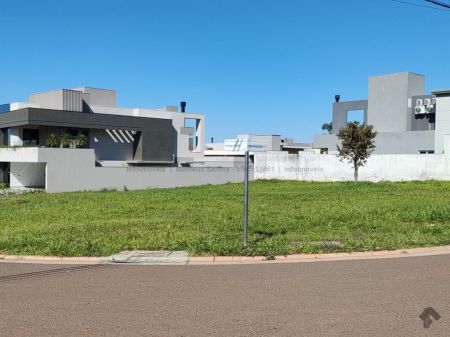 Terreno-Condomínio em Pq. Residencial Damha IV
