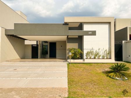 Casa-Térrea-Condomínio em Residencial Alphaville II