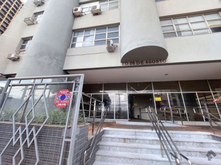 Sala / Salão / Loja em Centro