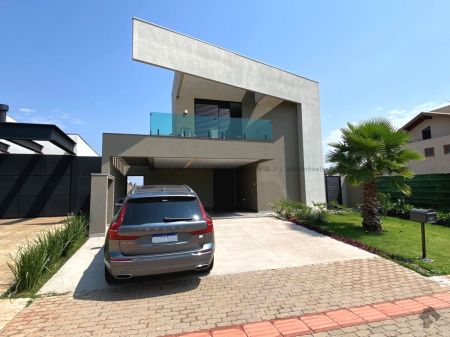 Sobrado-Condomínio em Residencial Alphaville II