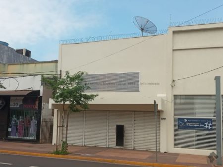 Sala / Salão / Loja em Centro
