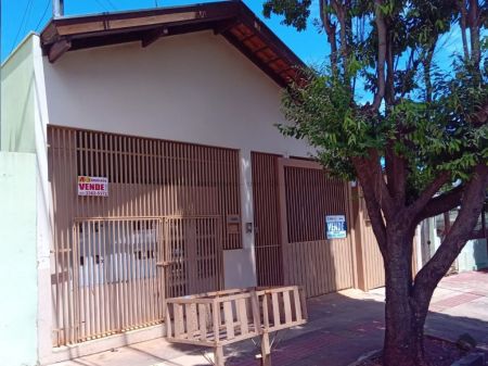 Casa-Térrea em Amambaí
