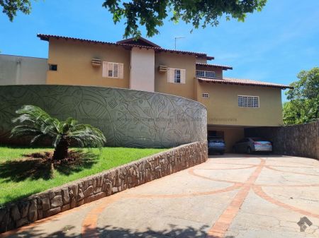 Sobrado-Condomínio em Jardim Alto São Francisco