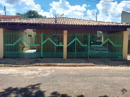 Casa-Térrea em Vila Bancária