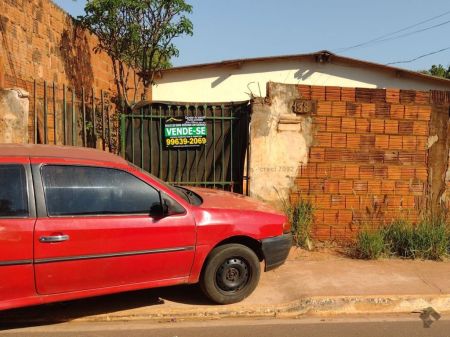 Casa-Térrea em Aero Rancho