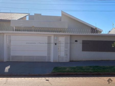 Casa-Térrea em Rita Vieira