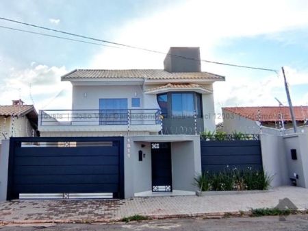 Sobrado em Cruzeiro