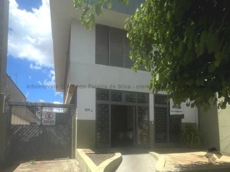 Casa Comercial em Centro