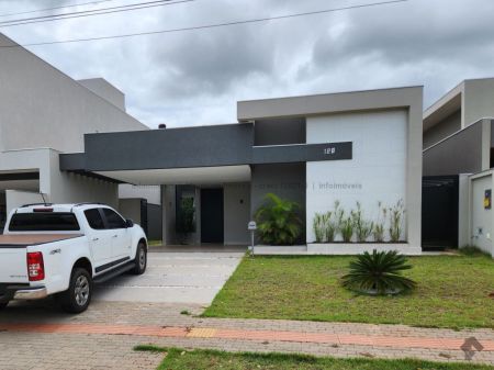 Casa-Térrea-Condomínio em Residencial Alphaville II