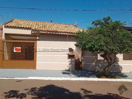 Casa-Térrea em Jardim Seminário