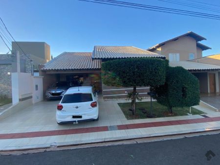 Casa-Térrea-Condomínio em Setvillage I
