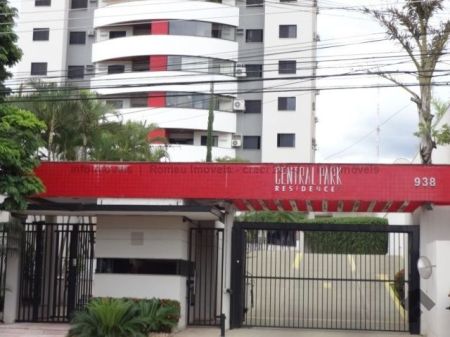 Apartamento em Jardim dos Estados