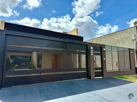 Casa-Térrea em Jardim Cristhais II