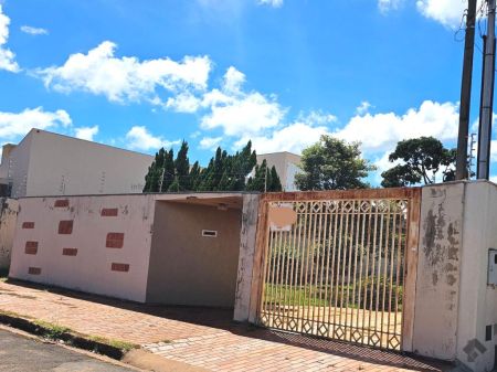 Casa-Térrea em Carandá