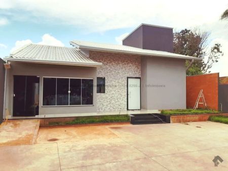 Casa-Térrea em Vila Nasser