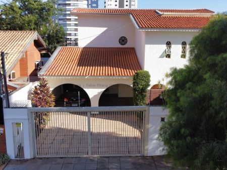 Sobrado em Jardim dos Estados