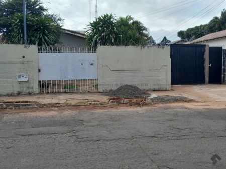 Casa-Térrea em Vila Carvalho