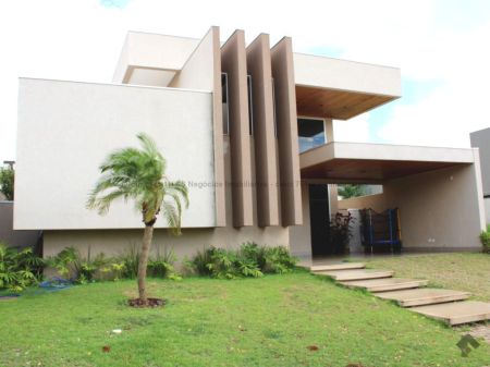 Sobrado-Condomínio em Residencial Alphaville III