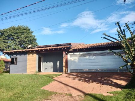 Casa-Térrea em Centro