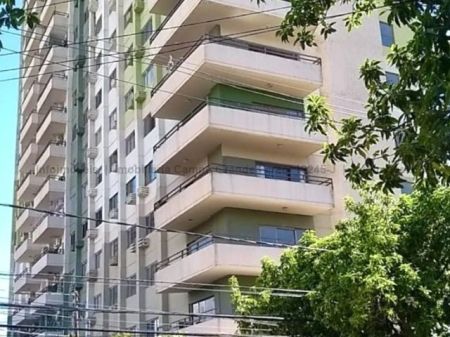 Apartamento em Centro