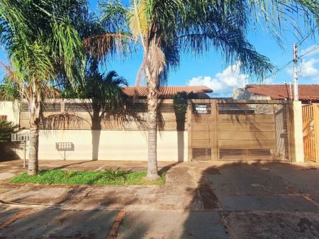 Casa-Térrea em Coronel Antonino