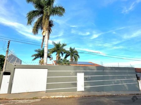 Casa-Térrea em Vila Planalto