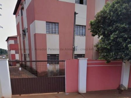 Apartamento em Aero Rancho