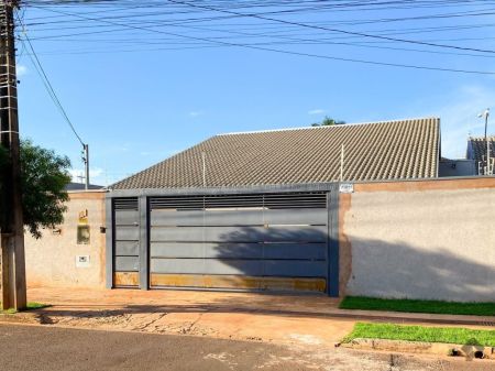 Casa-Térrea em Jardim Seminário