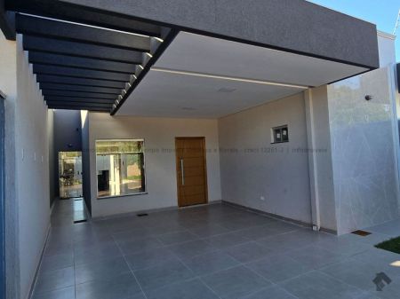 Casa-Térrea em Rita Vieira