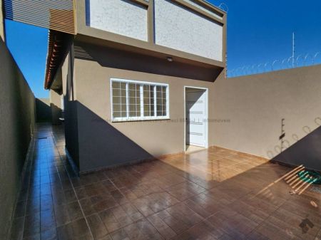 Casa-Térrea em Coophasul