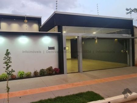 Casa-Térrea em Jardim Seminário