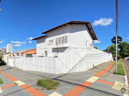 Sobrado em Monte Castelo